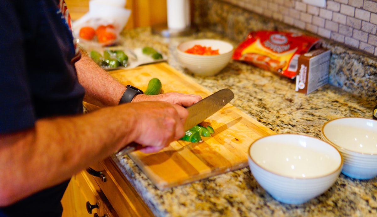 Healthy nutrition and meal planning for men